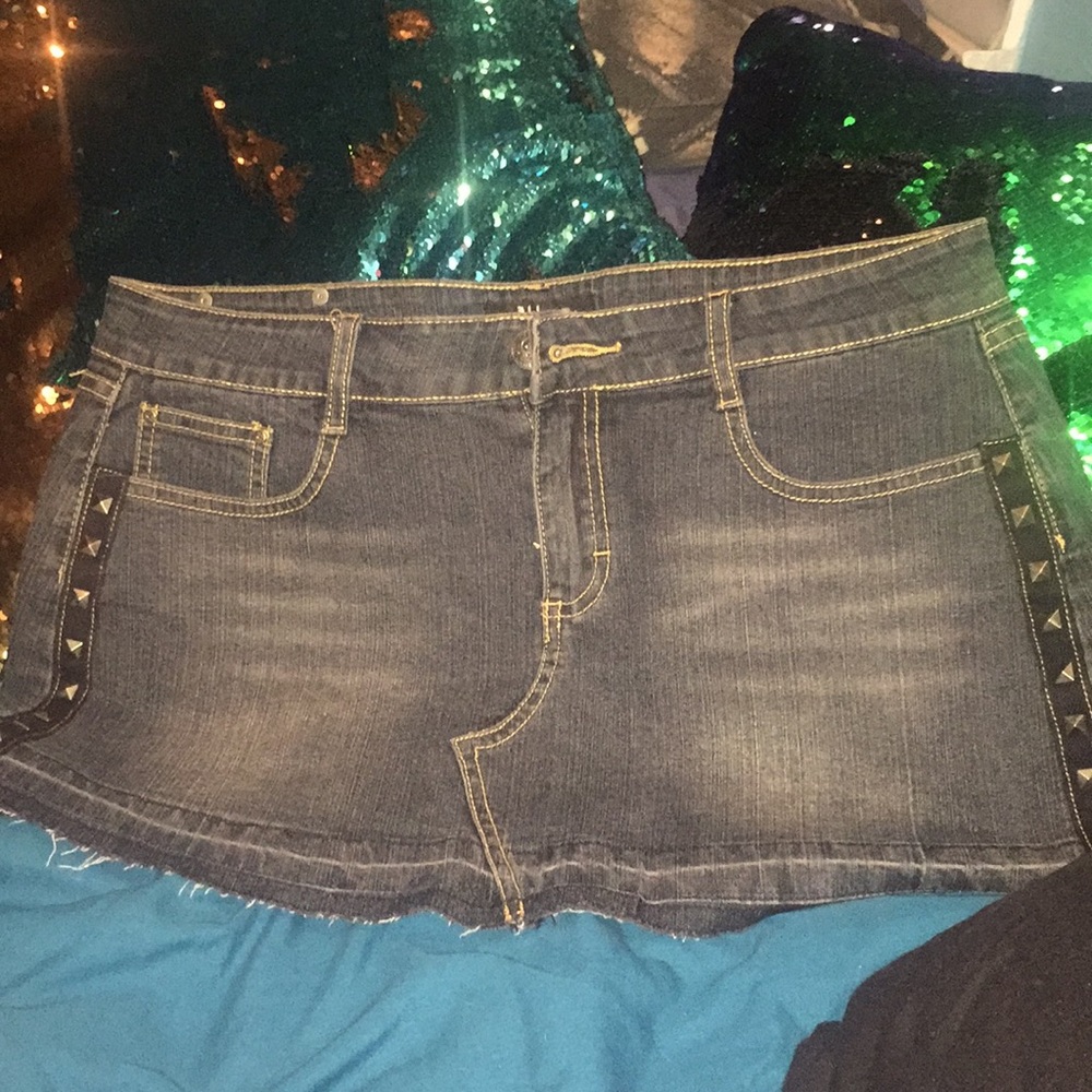 Abbey dawn jean studded skirt